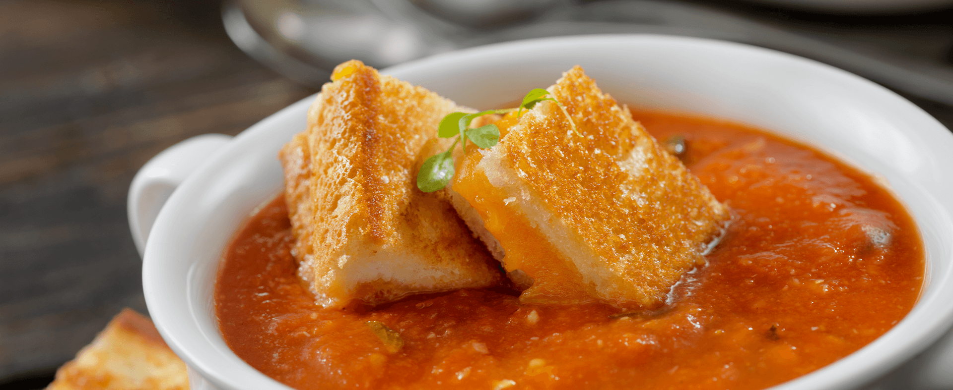 Nostalgic tastes in one can - new Campbell's Grilled Cheese & Tomato soup.